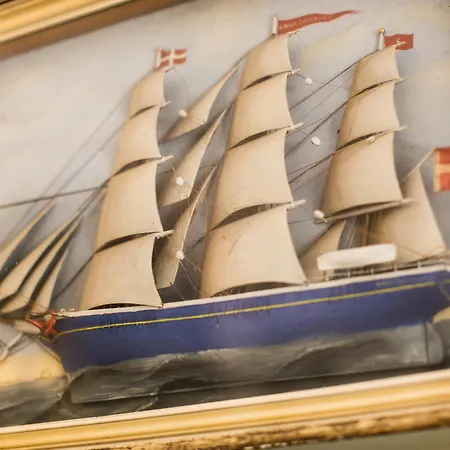 Otel Residenza D'epoca Quattro Fontane 4*