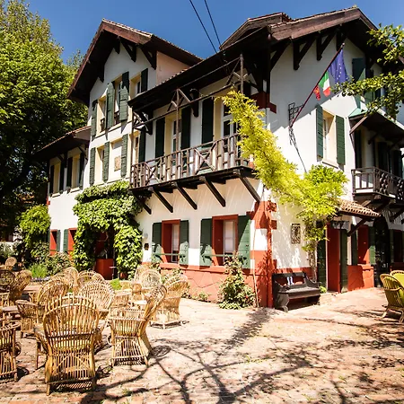 Residenza D'epoca Quattro Fontane Hotel 4*