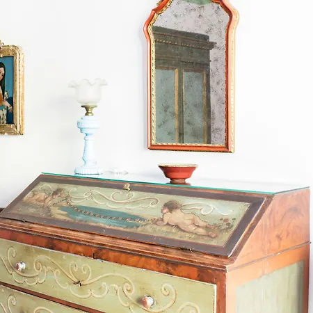 Otel Residenza D'epoca Quattro Fontane 4*