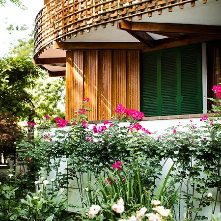 埃珀卡阿尔伯格卡特罗方塔恩酒店 酒店