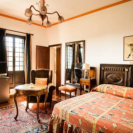 Готель Residenza D'epoca Quattro Fontane 4*