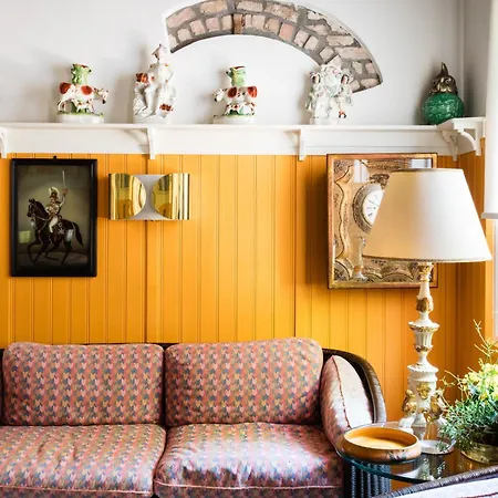 Residenza D'epoca Quattro Fontane Готель 4*