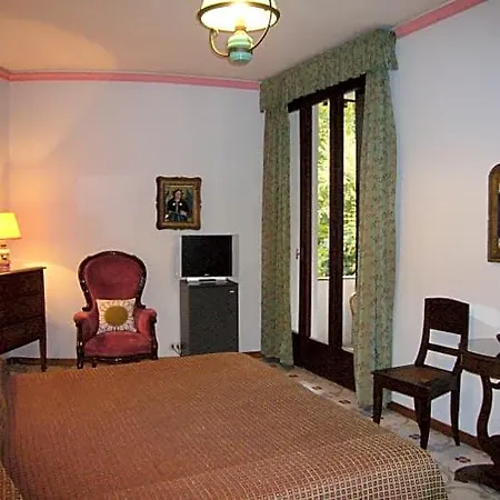 Residenza D'epoca Quattro Fontane 4*