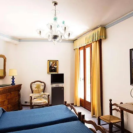 Residenza D'epoca Quattro Fontane Lido de Venise